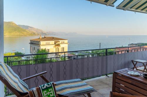 Casa Vittoria trilocale — 4-Star Luxury Hotel in Villammare, Italy