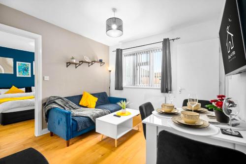 Luxury New House with free Parking — 4-Star Luxury Hotel in Birmingham, United Kingdom