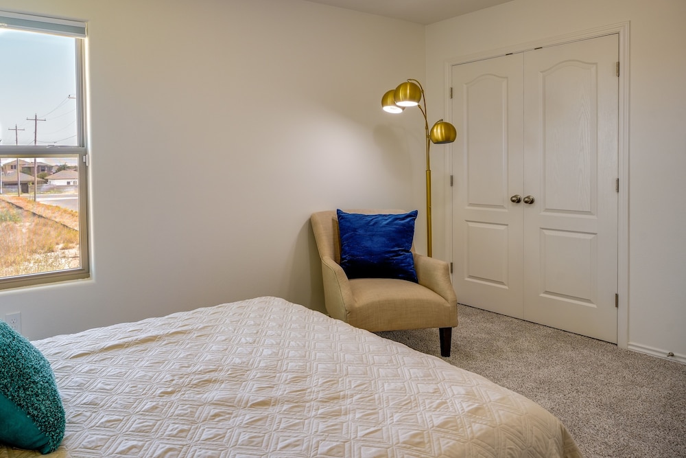 Luxurious Laredo Getaway Unwind in Style - photo 11