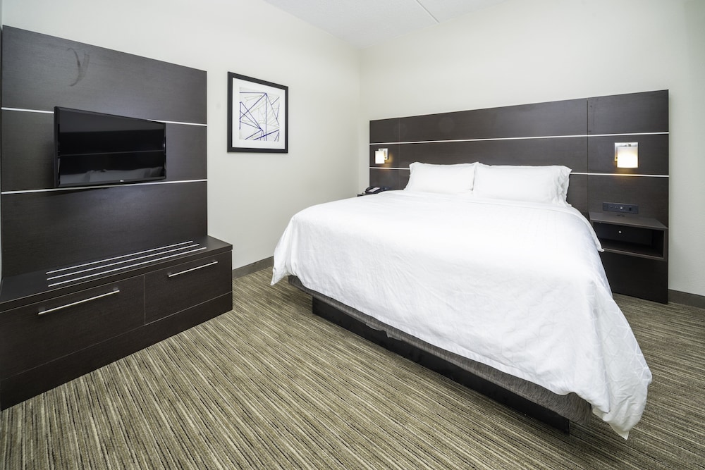 Holiday Inn Express Clayton by IHG - photo 13