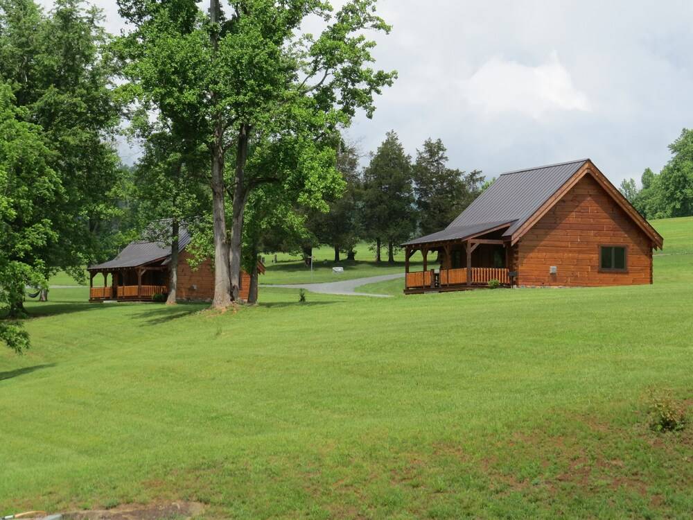Southern Comfort Lakeside Cabin Resort - photo 60