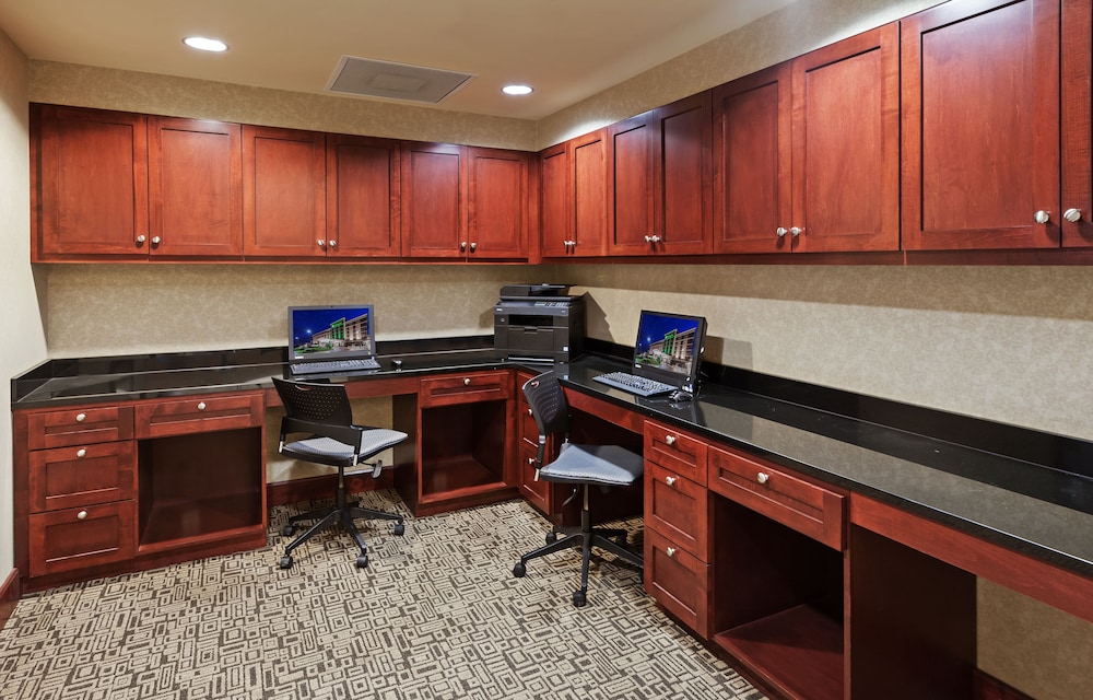 Holiday Inn Ardmore I 35 by IHG - photo 23