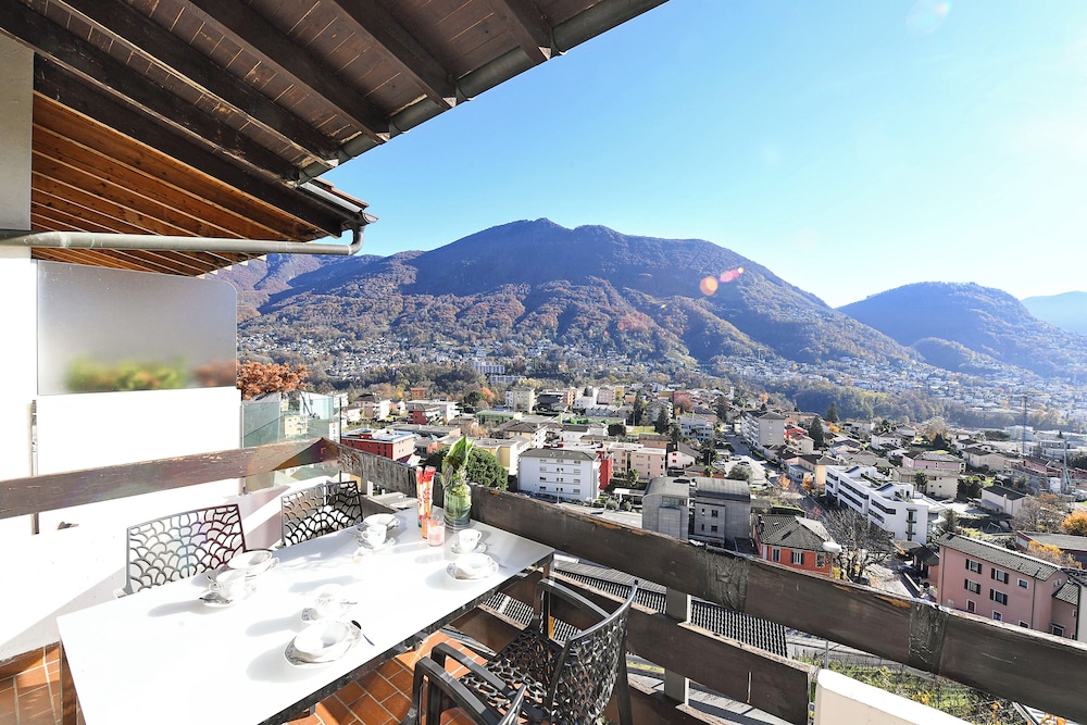 Feeling Home Lugano — 4-Star Luxury Hotel in Canobbio, Switzerland
