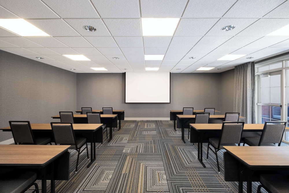 Homewood Suites Medford - photo 44
