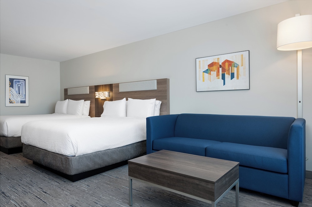 Holiday Inn Express & Suites Stevensville Benton Harbor an IHG Hotel - photo 27