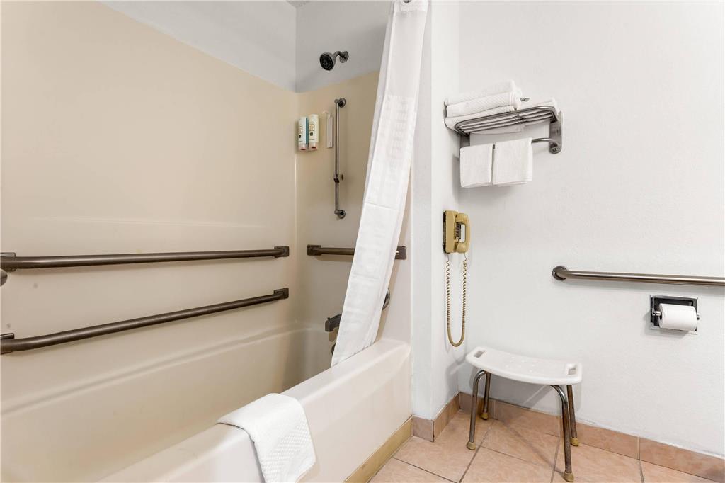 Quality Inn & Suites Howe Sturgis - photo 26
