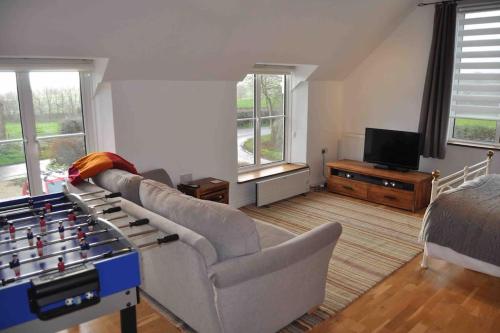 Bed Byways Holton 20703847 — Wincanton