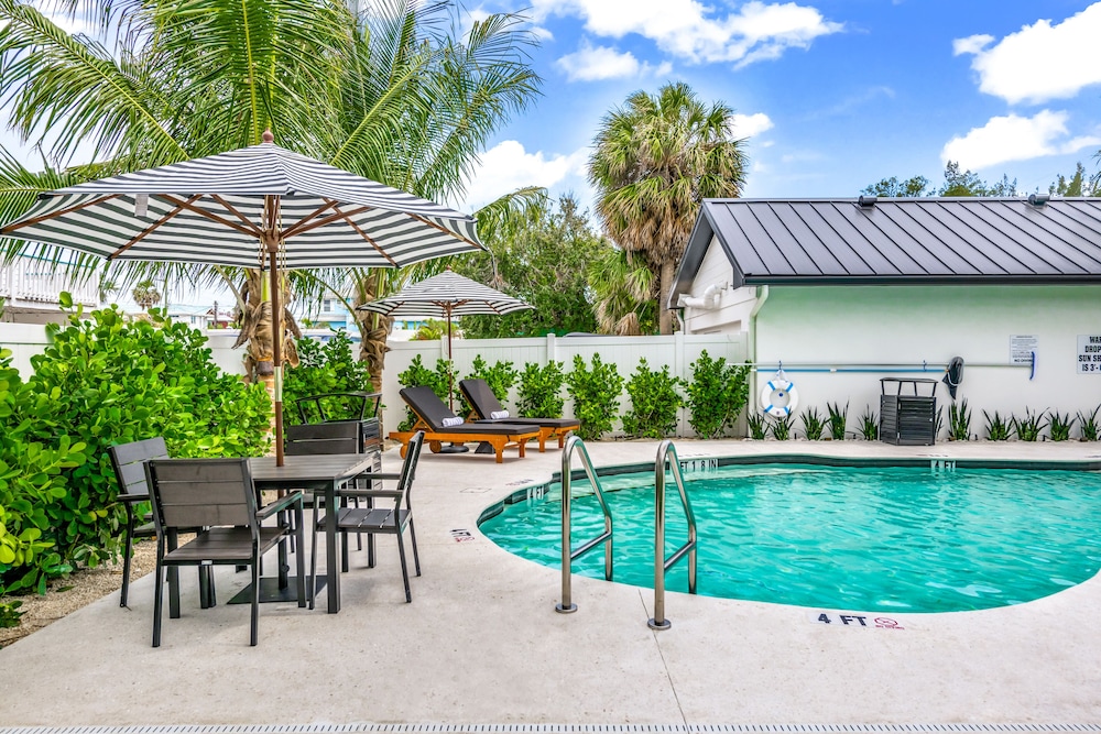 The Retreat at Anna Maria Island Inn - photo 24