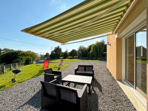 Charmant Gîte Jardin Billard & Pétanque in Parigny, France