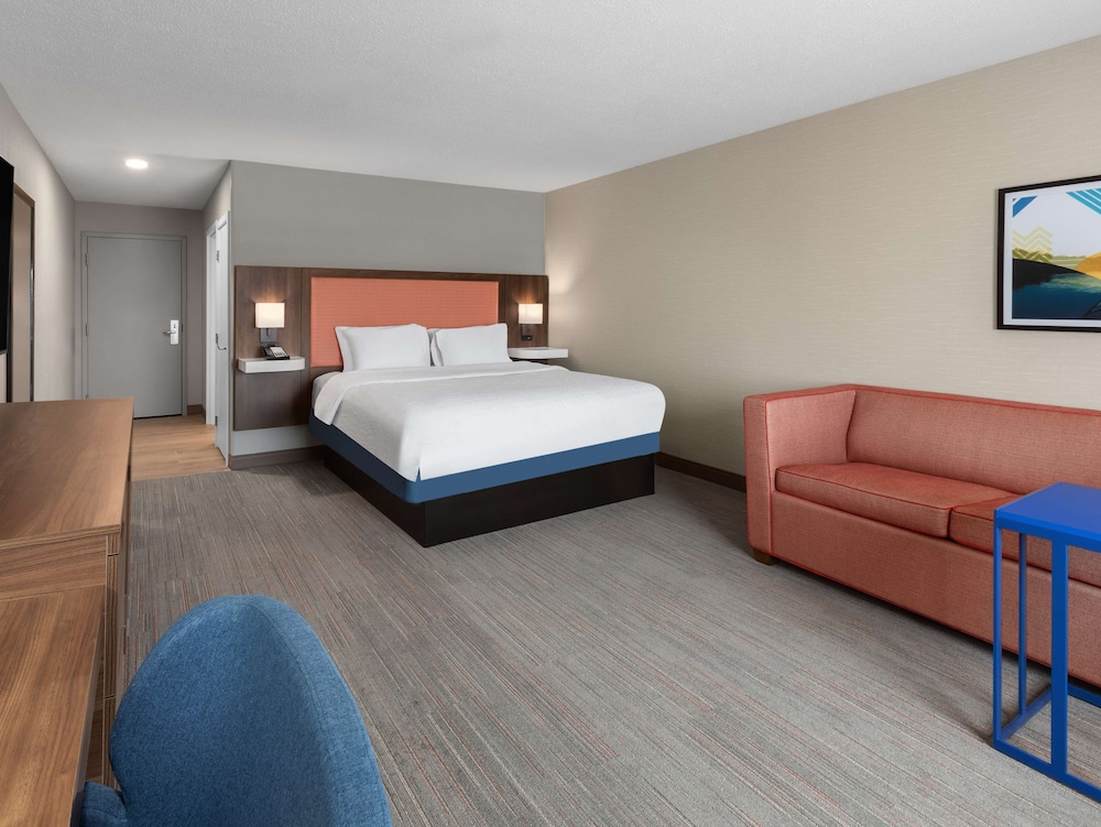 Hampton Inn & Suites Saginaw - photo 22