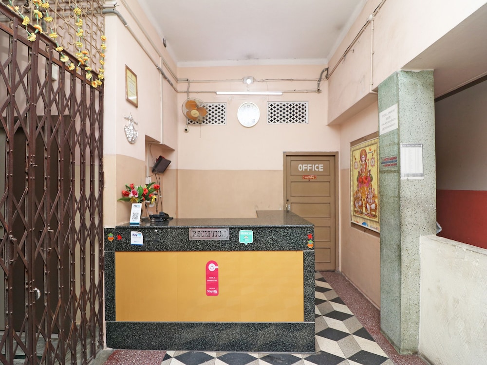 Spot On 39527 Hotel Saraogi in Gaya, India