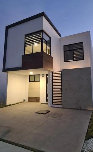 Tu Hogar con alberca en Ags a 5 min de la feria in Aguascalientes, Mexico