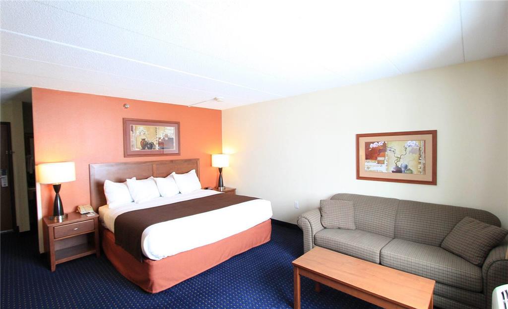 AmericInn by Wyndham Cedar Rapids Airport - photo 17