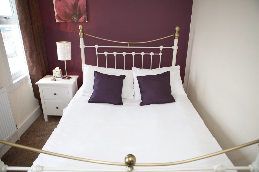 152 154 Bath Road in Bristol, United Kingdom