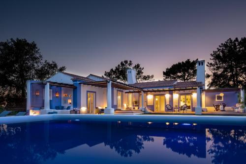 Herdade do Frei Cuco — 4-Star Luxury Hotel in Santiago Do Cacem, Portugal