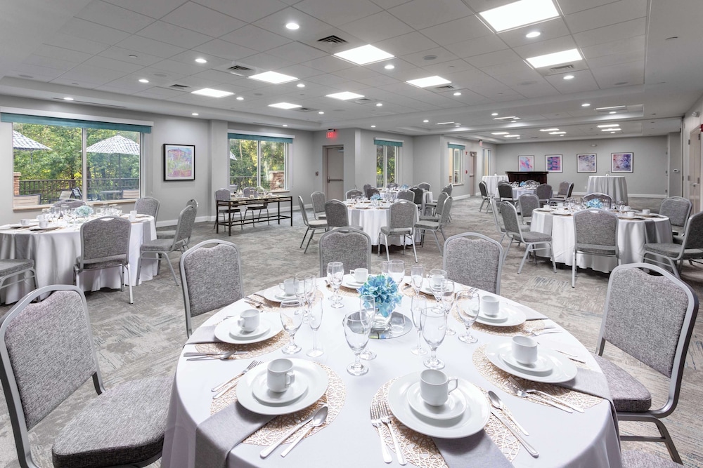 Hilton Garden Inn Columbus - photo 20