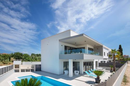 Villa Fasana — 4-Star Luxury Hotel in Fazana, Croatia