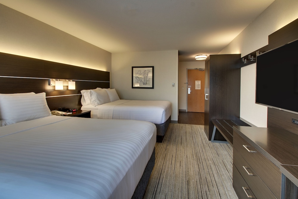 Holiday Inn Express & Suites Morris by IHG - photo 34