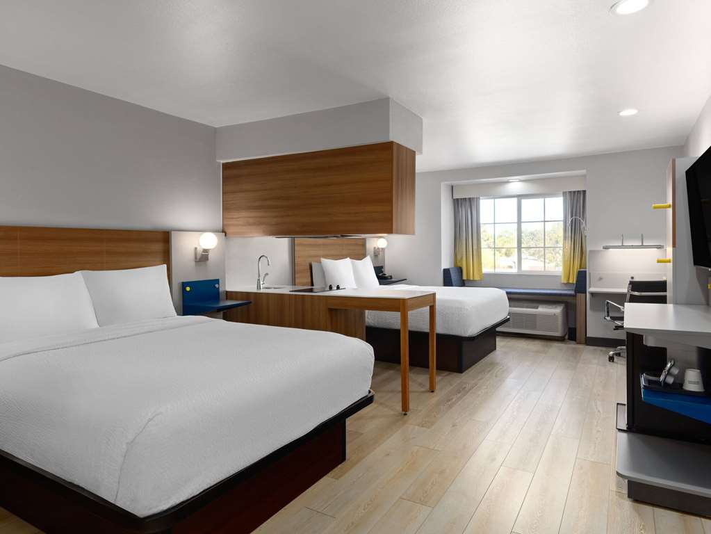 Microtel Inn & Suites by Wyndham Tracy - photo 40