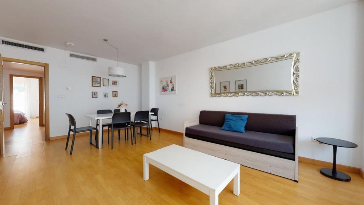 Apartamentos Port — 4-Star Luxury Hotel in Valencia, Spain