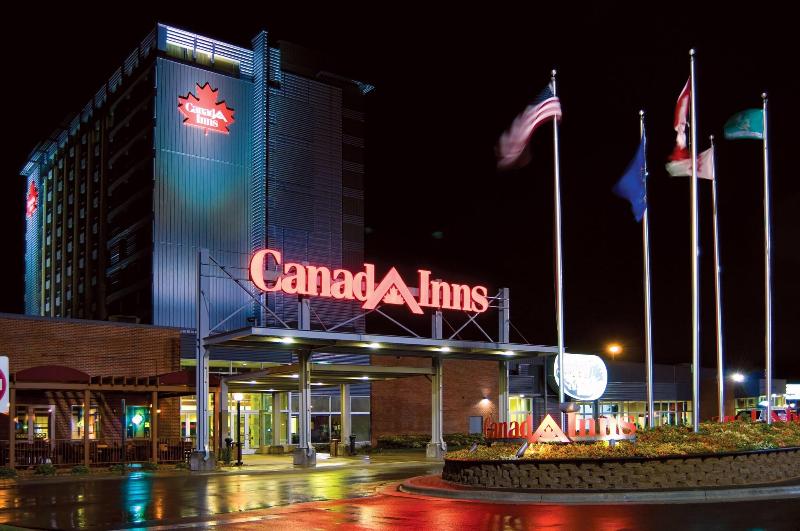 Canad Inns Destination Center Grand Forks - photo 3