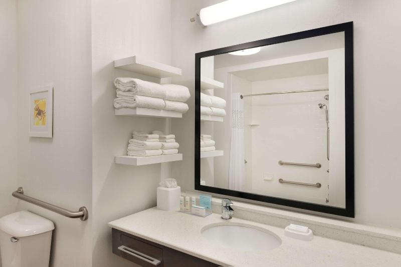 Hampton Inn & Suites Deland - photo 94
