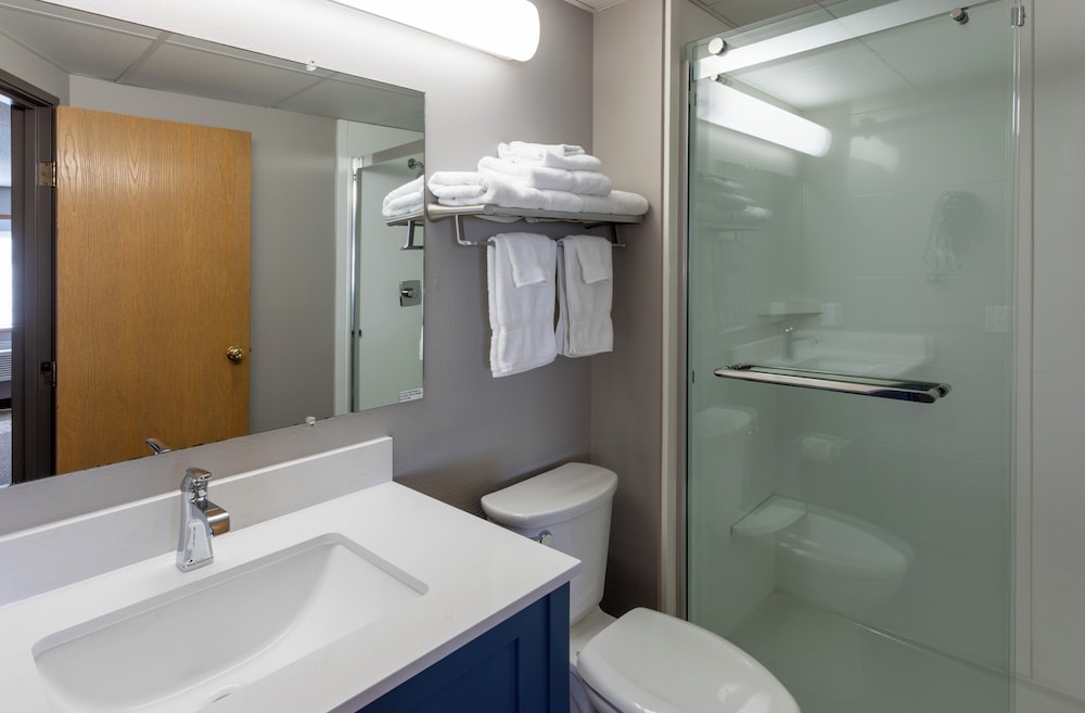 Paynesville Inn And Suites - photo 20