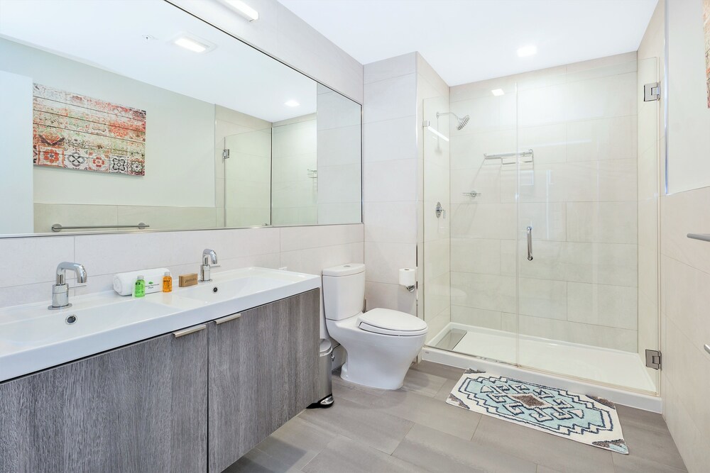 Dharma Home Suites Hoboken at Grand - photo 33