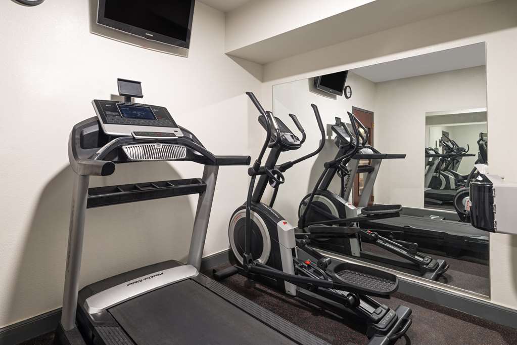 Ramada by Wyndham Locust Grove - photo 6