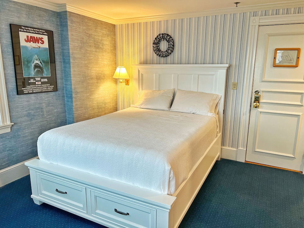 The Winthrop Arms Hotel And Restaurant - photo 17
