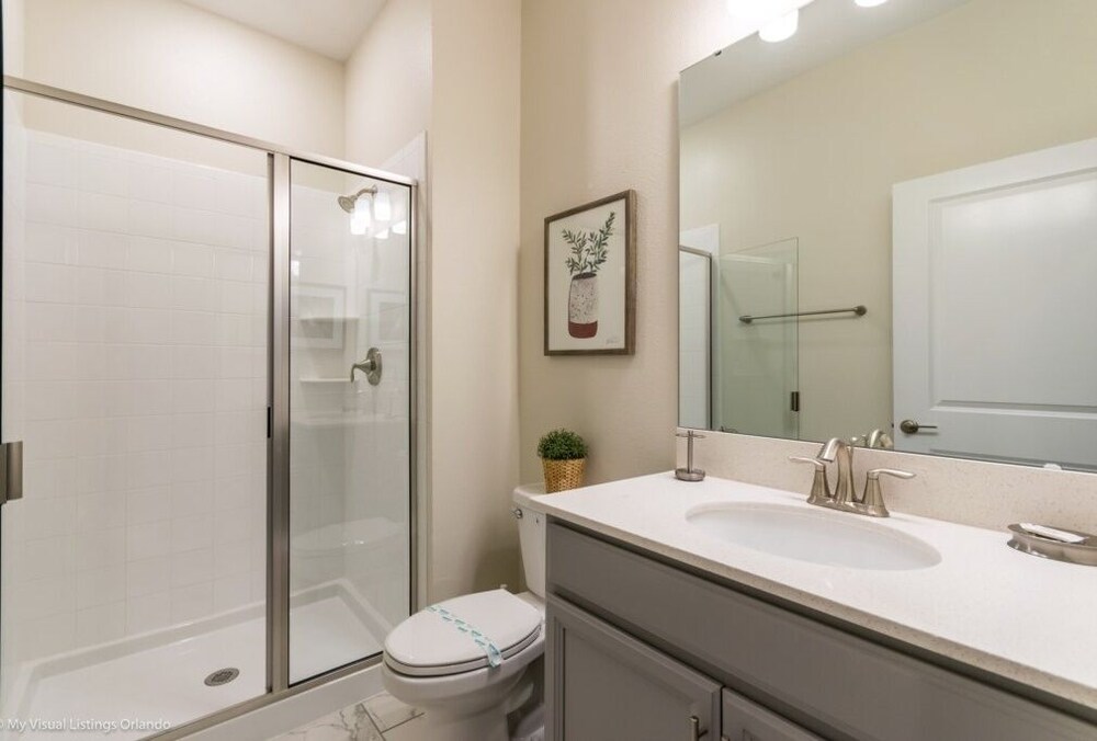 4 Bed Storey Lake Resort With Lazy River 4 Bedroom Townhouse by RedAwning - photo 17