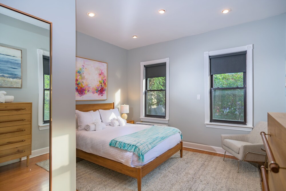 Deedee's Brownstone Van Vorst Park - photo 18