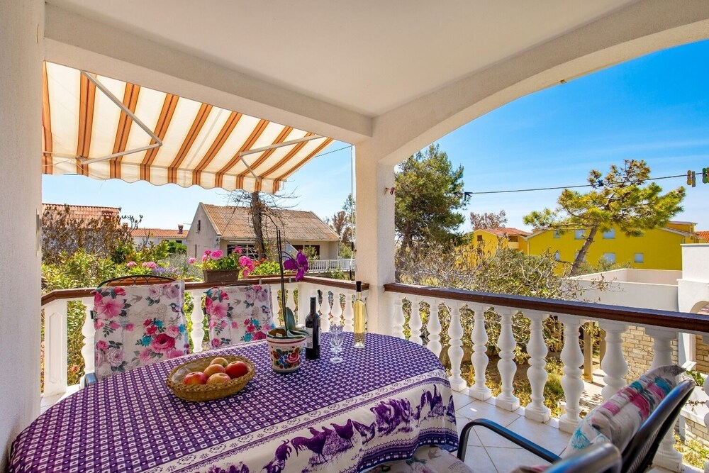 Masa 250 m From Beach A2 — hotel in Povljana