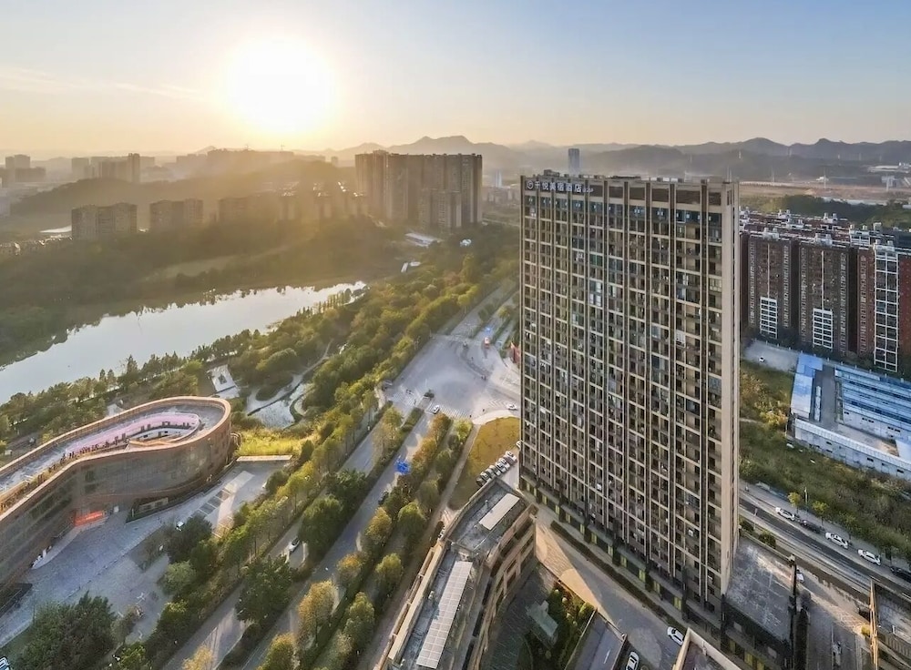 QianYue Hotel — hotel in Wuzhou