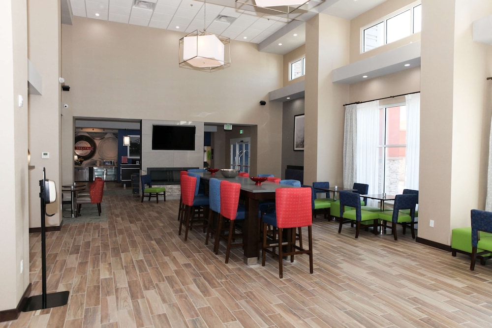 Hampton Inn & Suites Lafayette Medical Center CO - photo 3