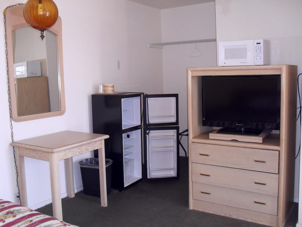 Budget Inn Boron - photo 3