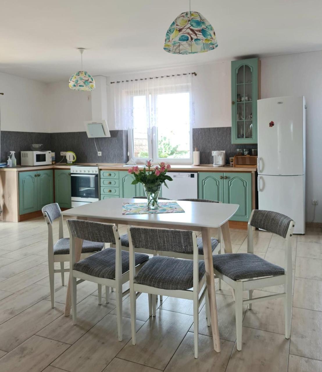 Rodzinny Apartament Na Kaszubach — hotel in Brusy