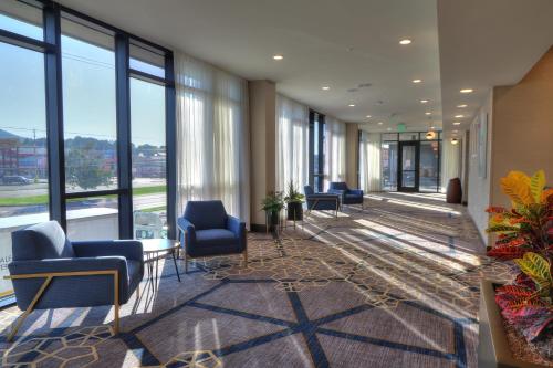 Holiday Inn & Suites Pigeon Forge Convention Center an IHG Hotel - photo 42