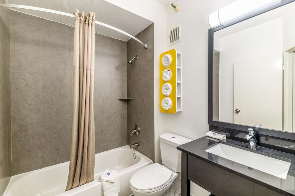 Motel 6 Lewisville TX Medical City - photo 16