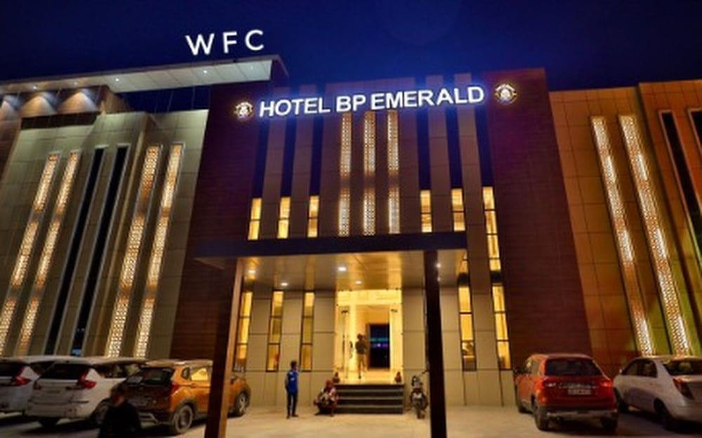 Hotel B P Emerald - carbon neutral hotel in Mathura