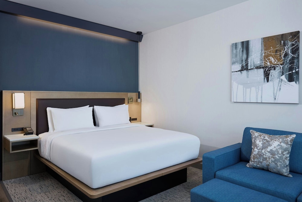 Courtyard by Marriott Denver Downtown West - photo 15