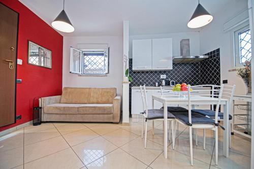 B&Bea Sweet Home Aurelia — 4-Star Luxury Hotel in Rome, Italy