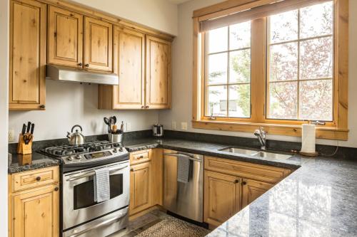 Lone Peak Townhome 5 - photo 10