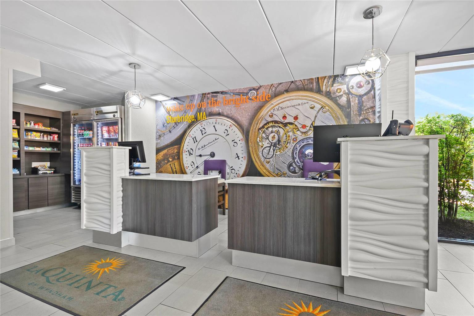 La Quinta Inn & Suites by Wyndham Sturbridge - photo 8