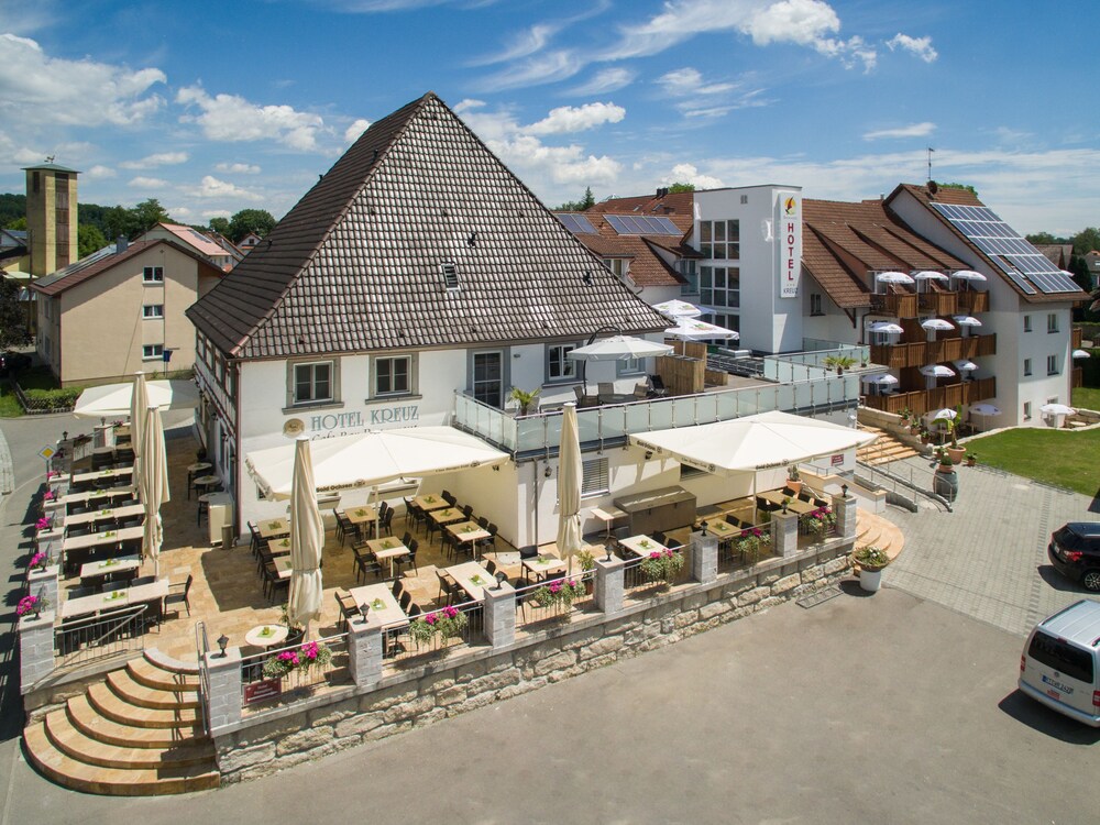 Bodensee Hotel Kreuz - carbon neutral hotel in Uhldingen-Muhlhofen
