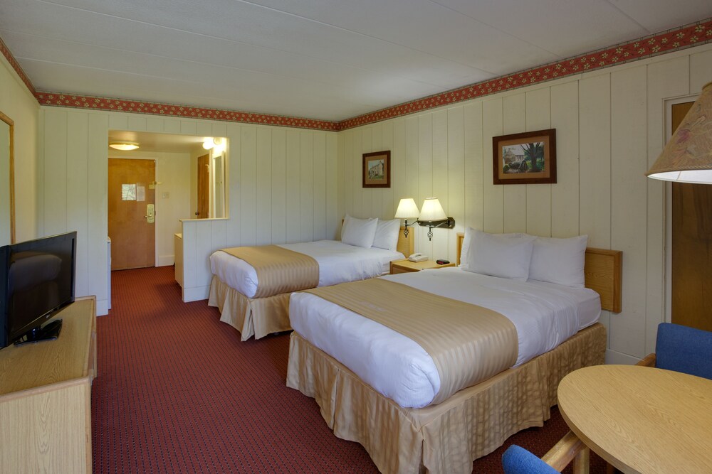 Salt Fork Lodge and Conference Center - photo 4