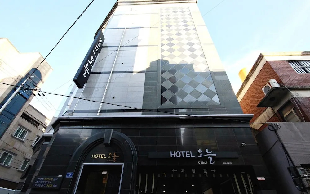 Jinju Hotel Oneul in Chinju, South Korea