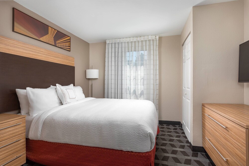 Towneplace Suites Charlotte Arrowood - photo 9