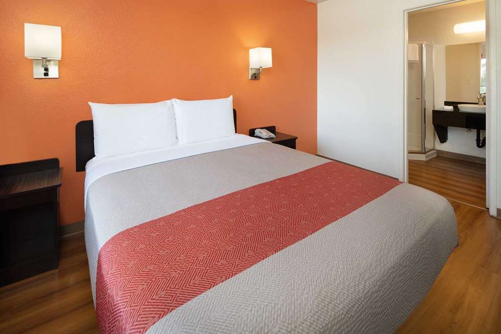 Motel 6 Arcadia CA Los Angeles Pasadena Area - photo 30