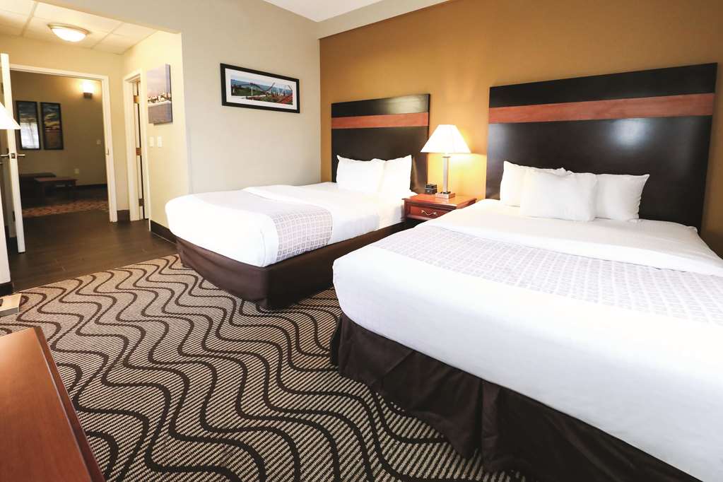 La Quinta Inn by Wyndham Sandusky near Cedar Point - photo 11